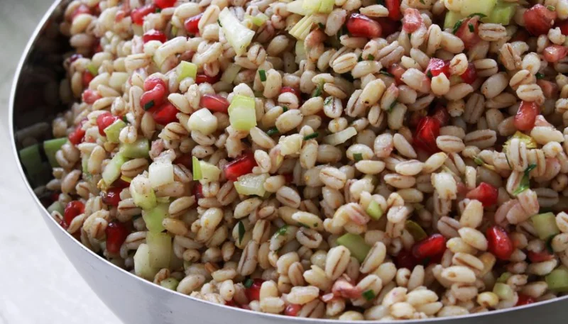 Salade d'orge orientale