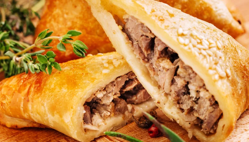 Samosas à la viande hachée et pois chiches