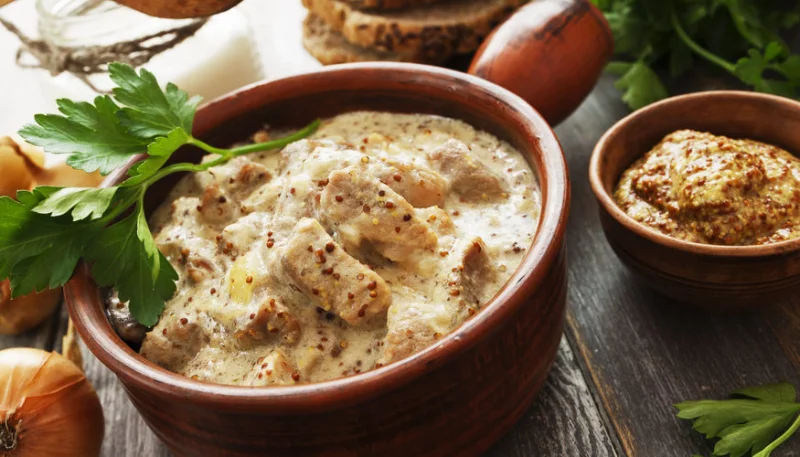 Sauté de porc à la moutarde