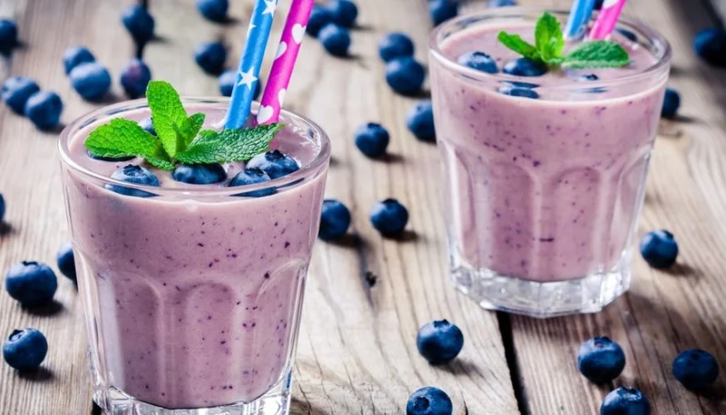 Smoothie aux myrtilles