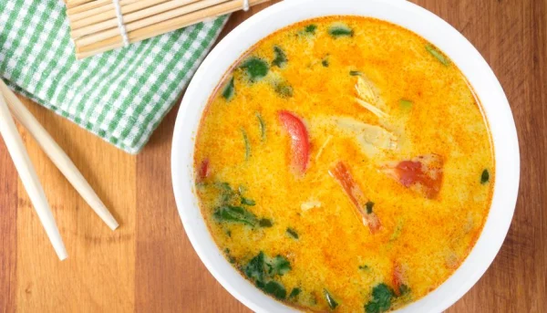 Soupe de curry à l'indienne