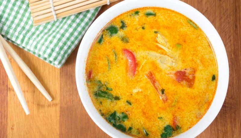 Soupe de curry à l'indienne