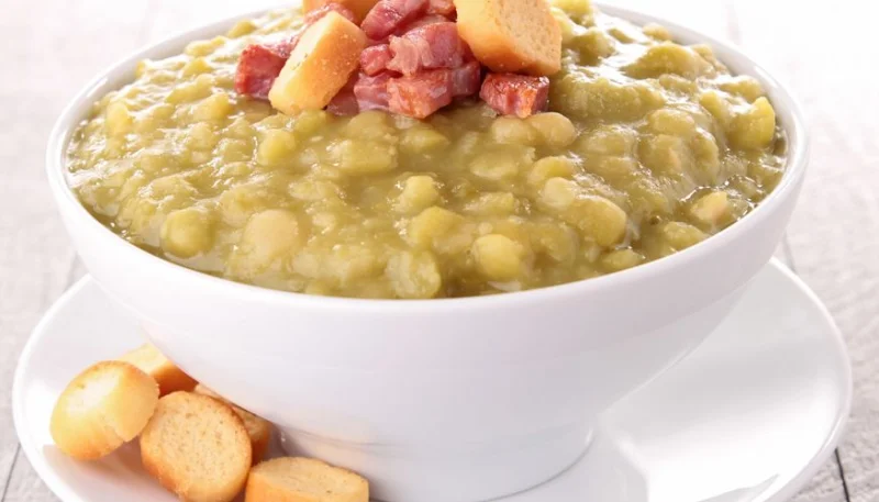 Soupe de pois cassés