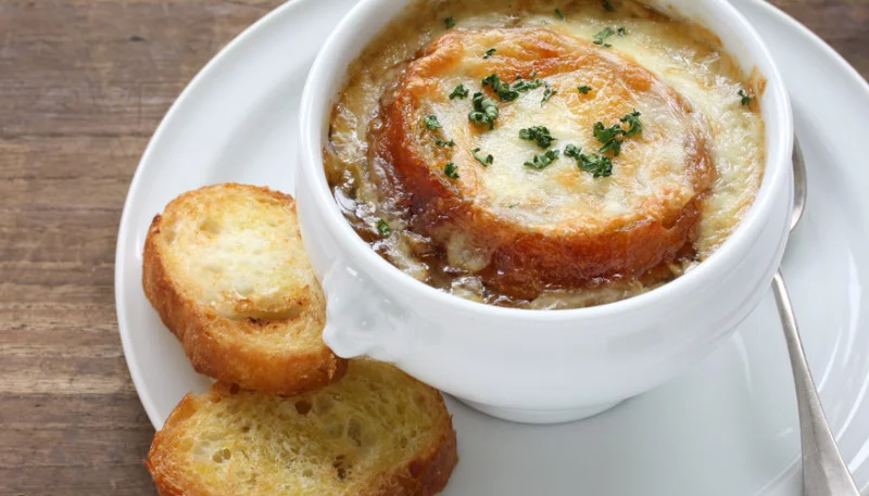 Soupe gratinée à l'oignon