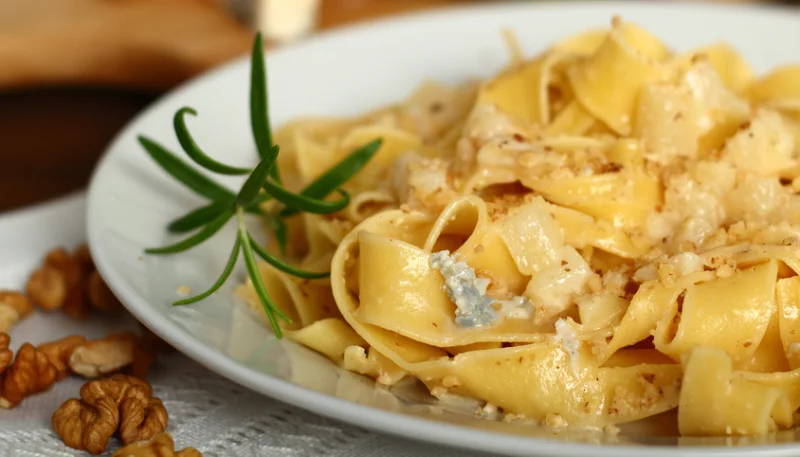 Tagliatelles au bleu et aux noix