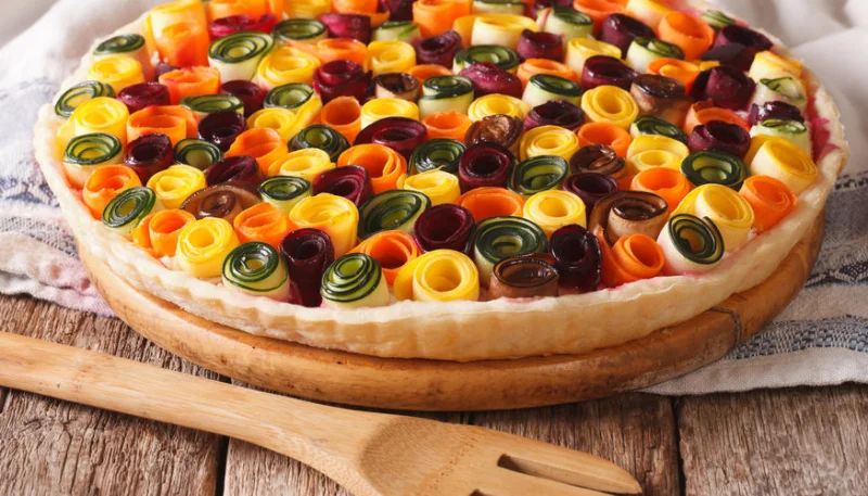 Tarte aux fleurs de carottes et courgettes