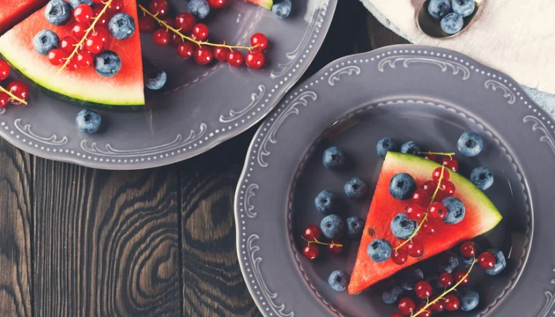 Tarte de pastèque et fruits rouges