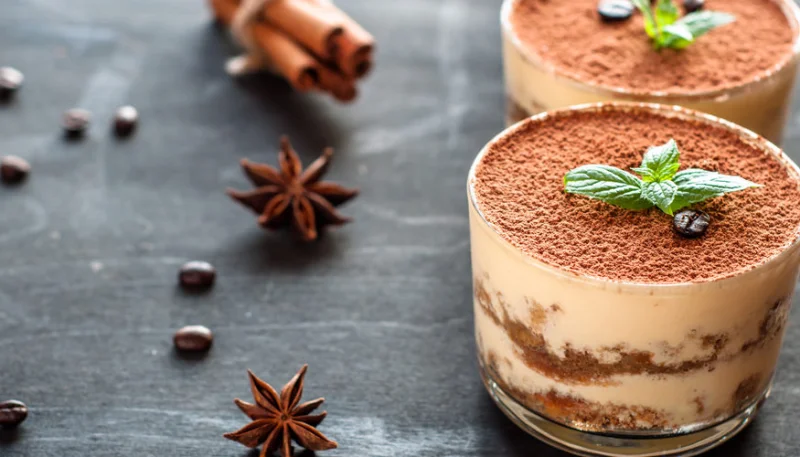 Tiramisu à la pomme et caramel au beurre salé