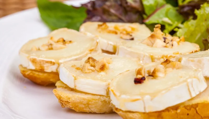 Toasts de chèvre chaud