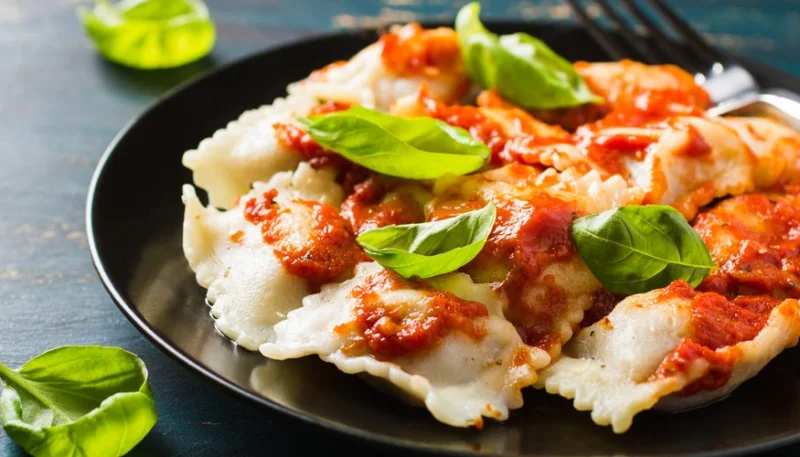 Tortellinis aux tomates fraîches