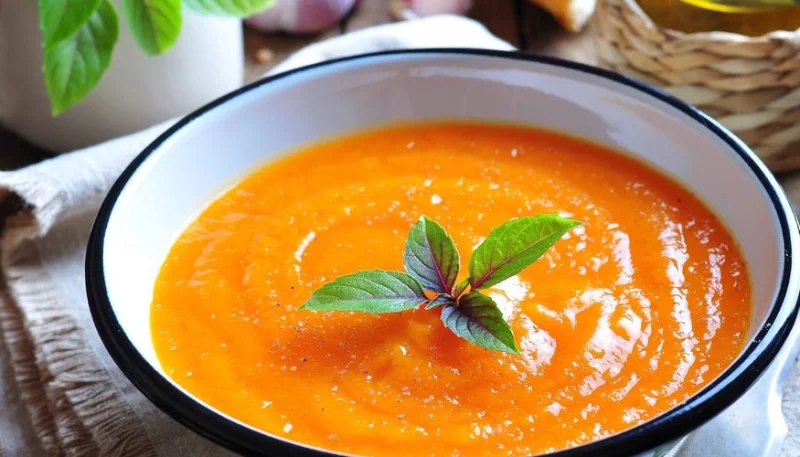 Velouté de carottes, courgettes à la vache qui rit et kiri