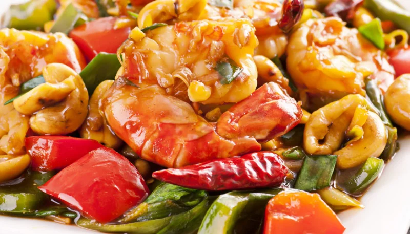 Wok de crevettes aux noix de cajou