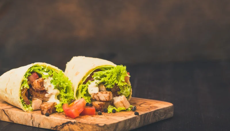 Wraps au poulet et crudités