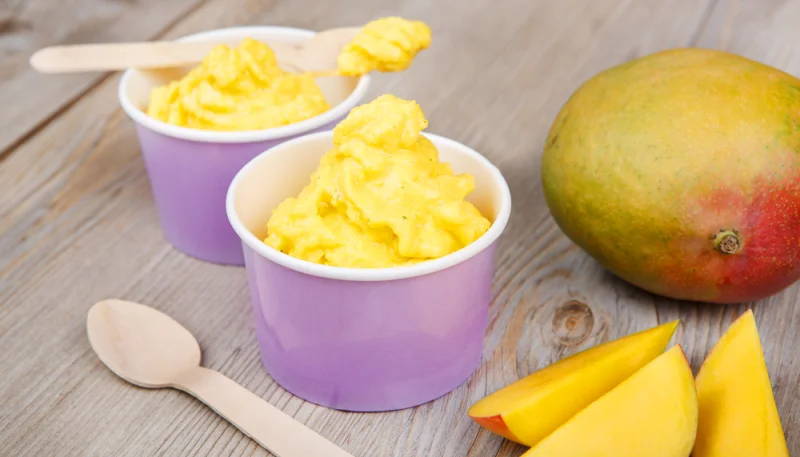 Yaourt glacé à la mangue