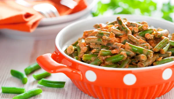 Haricots verts à la sauce tomate