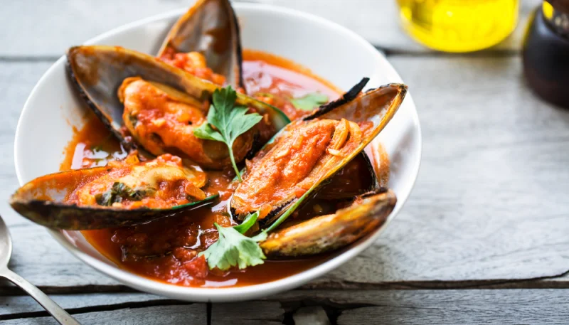 Moules à la tomate