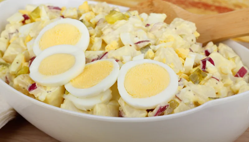 Salade de pommes de terre aux oeufs