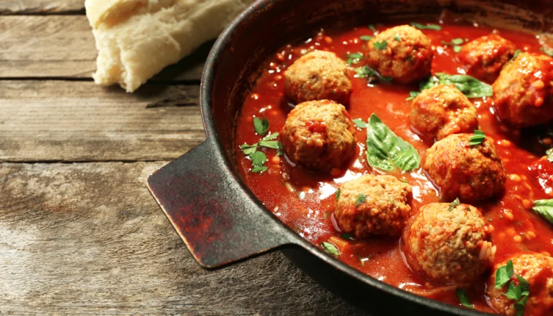 Boulettes de boeuf en sauce tomate