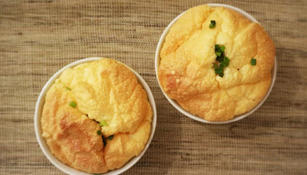 Omelette soufflée au fromage