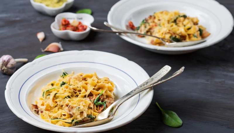 Tagliatelles au bleu et aux lardons