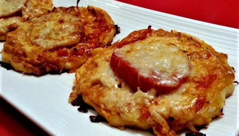 Tartinette tomate et chèvre