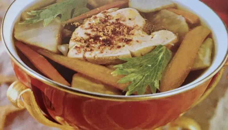 Consommé épicé au foie gras
