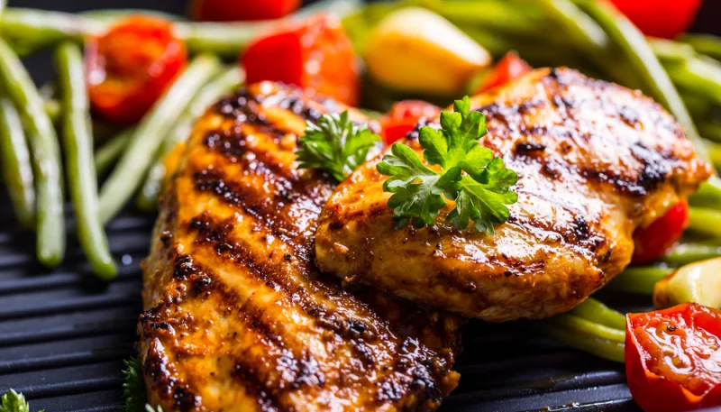 Suprêmes de pintade laqués à l’orange