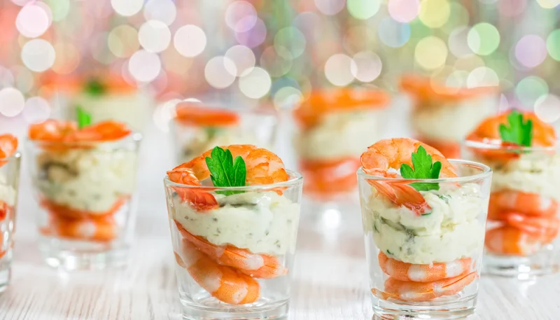 Verrines de Noël aux crevettes, crème à l'aneth et au fenouil