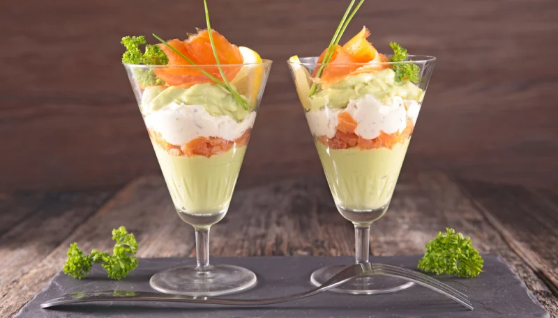 Verrines de Noël avocat saumon fumé