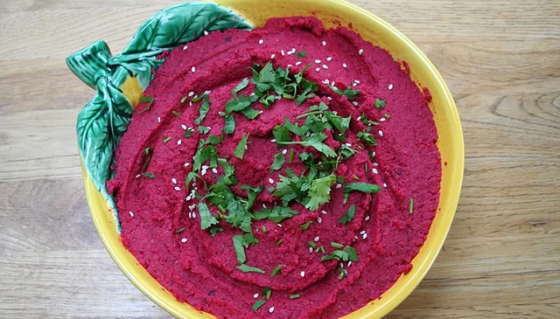 Houmous à la betterave