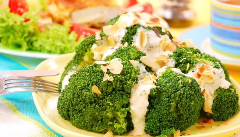 Brocolis sauce italienne