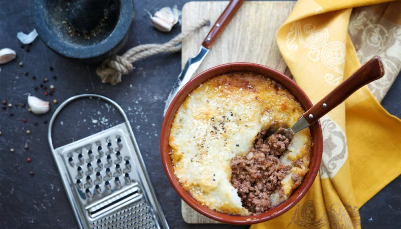 Parmentier de confit de canard aux noisettes