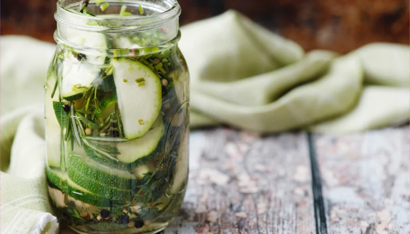 Salade de courgettes au curry