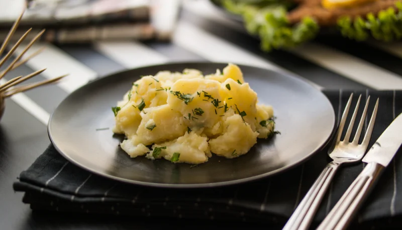 Salade de pommes de terre et radis noir
