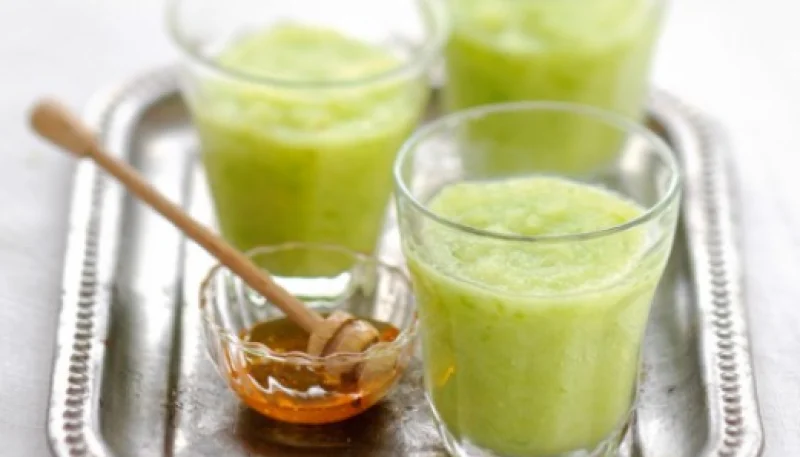 Smoothie pommes-céleri au miel