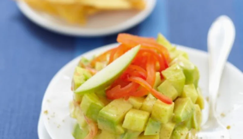 Tartare d'avocat et pomme verte au curry