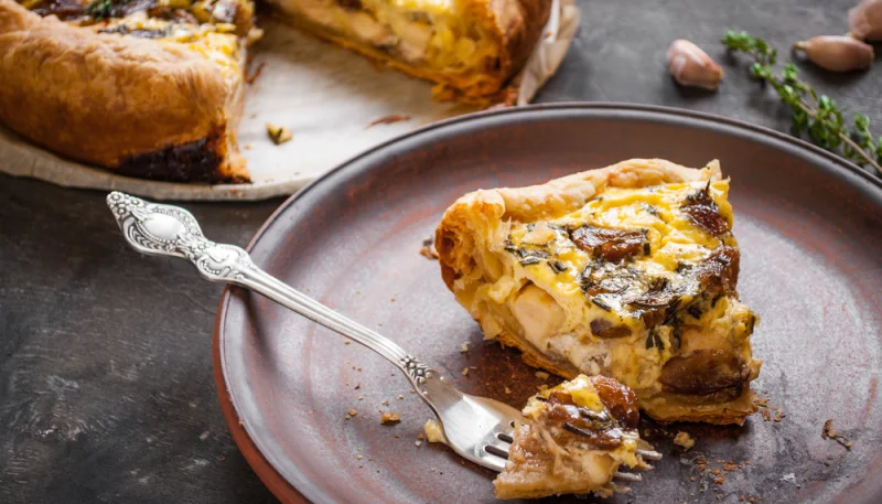 Tarte salée au chèvre et aux pruneaux