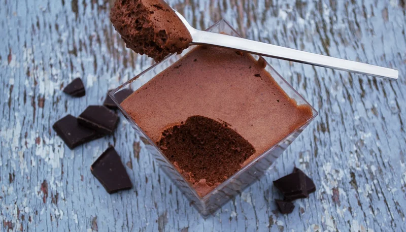 Mousse au chocolat sans oeufs ni sucre