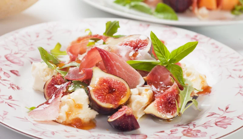 Figues au jambon et mozzarella