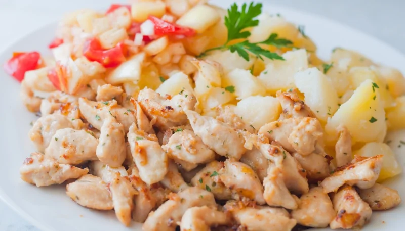 Fricassé de poulet et pommes de terre