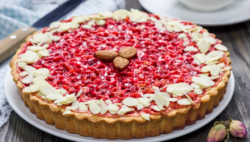 Tarte aux pralines roses et amandes