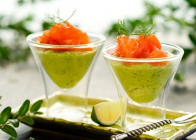 Verrines d'avocat et saumon fumé