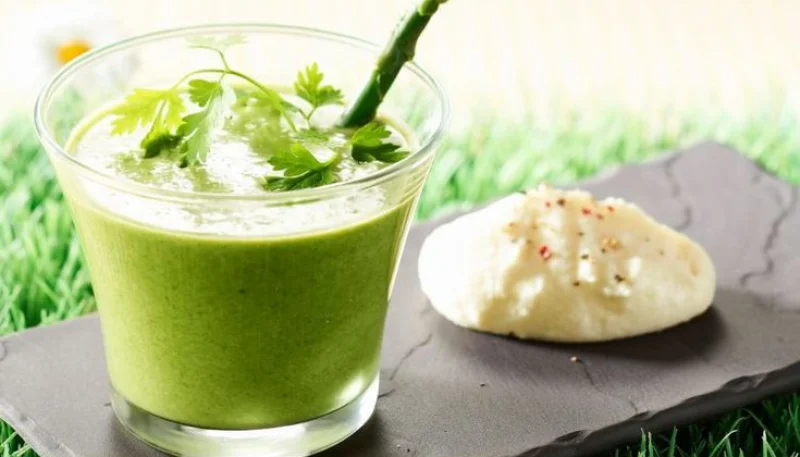 Mousse d'asperge printanière