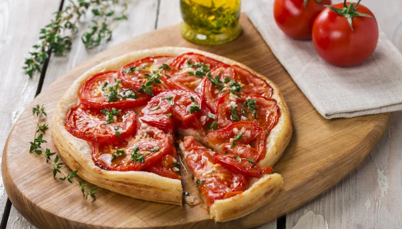 Quiche à la tomate et à l'origan