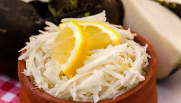 Salade de radis noir à la moutarde