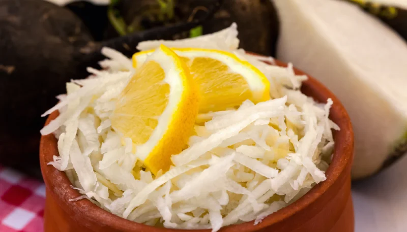 Salade de radis noir à la moutarde