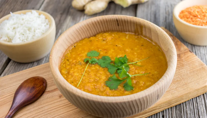 Dahl de lentilles à la noix de coco