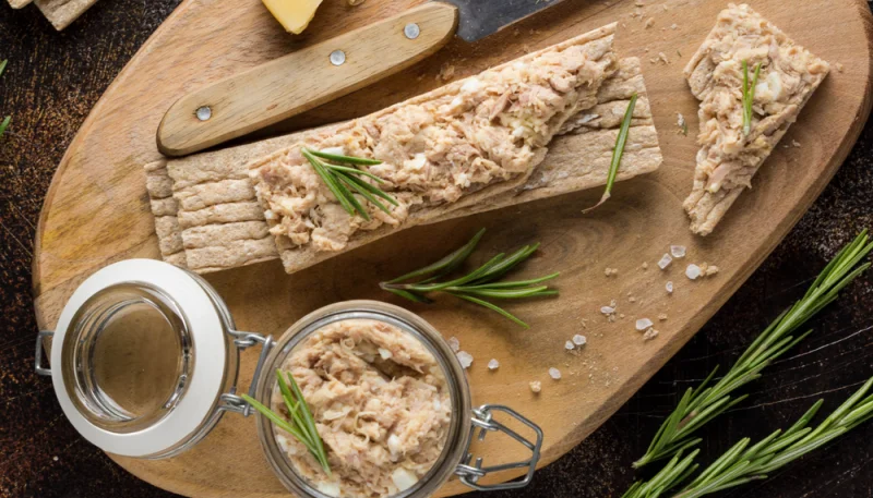 Dip au thon, moutarde et cornichon