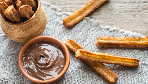 Churros sans gluten et sauce au chocolat
