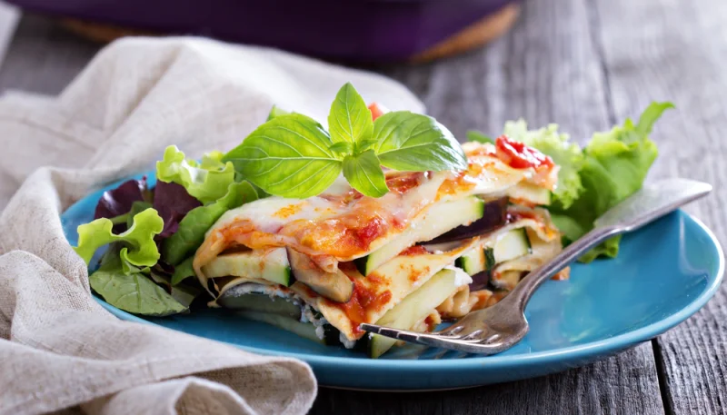 Lasagnes aubergines, courgettes et brousse